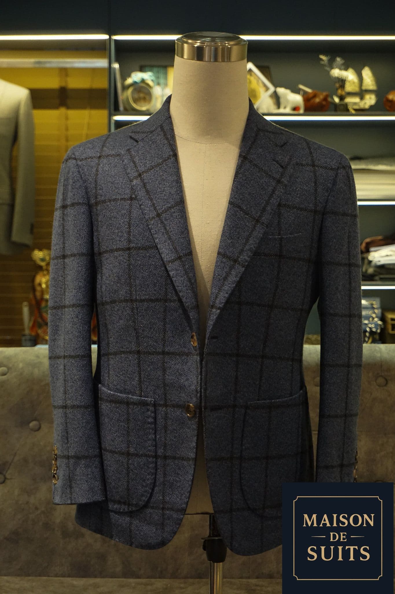 johnstons-of-elgin-cashmere-blue-and-black-check-jacket