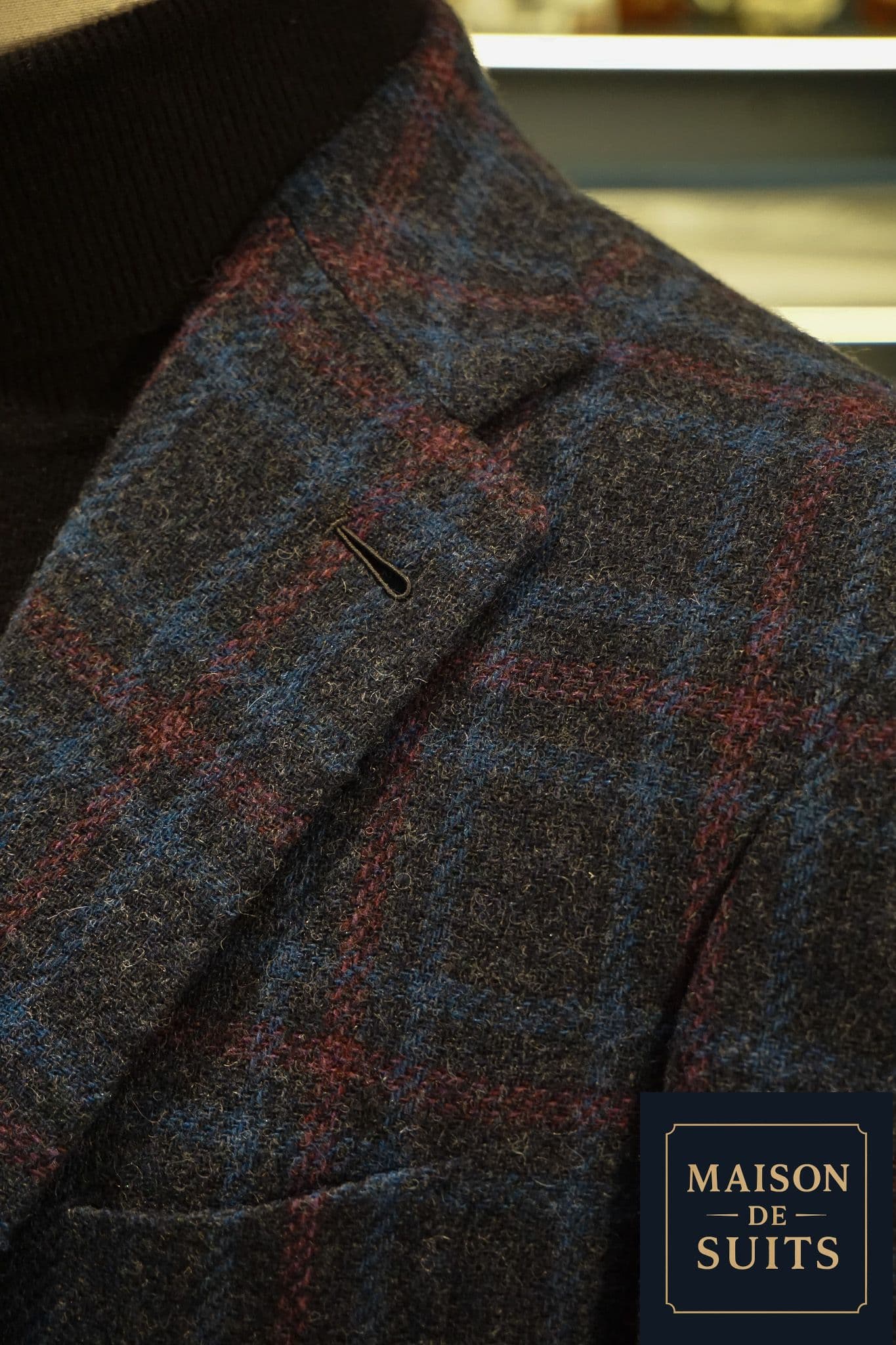 holland-and-sherry-single-breasted-navy-and-red-check-tweed-jacket