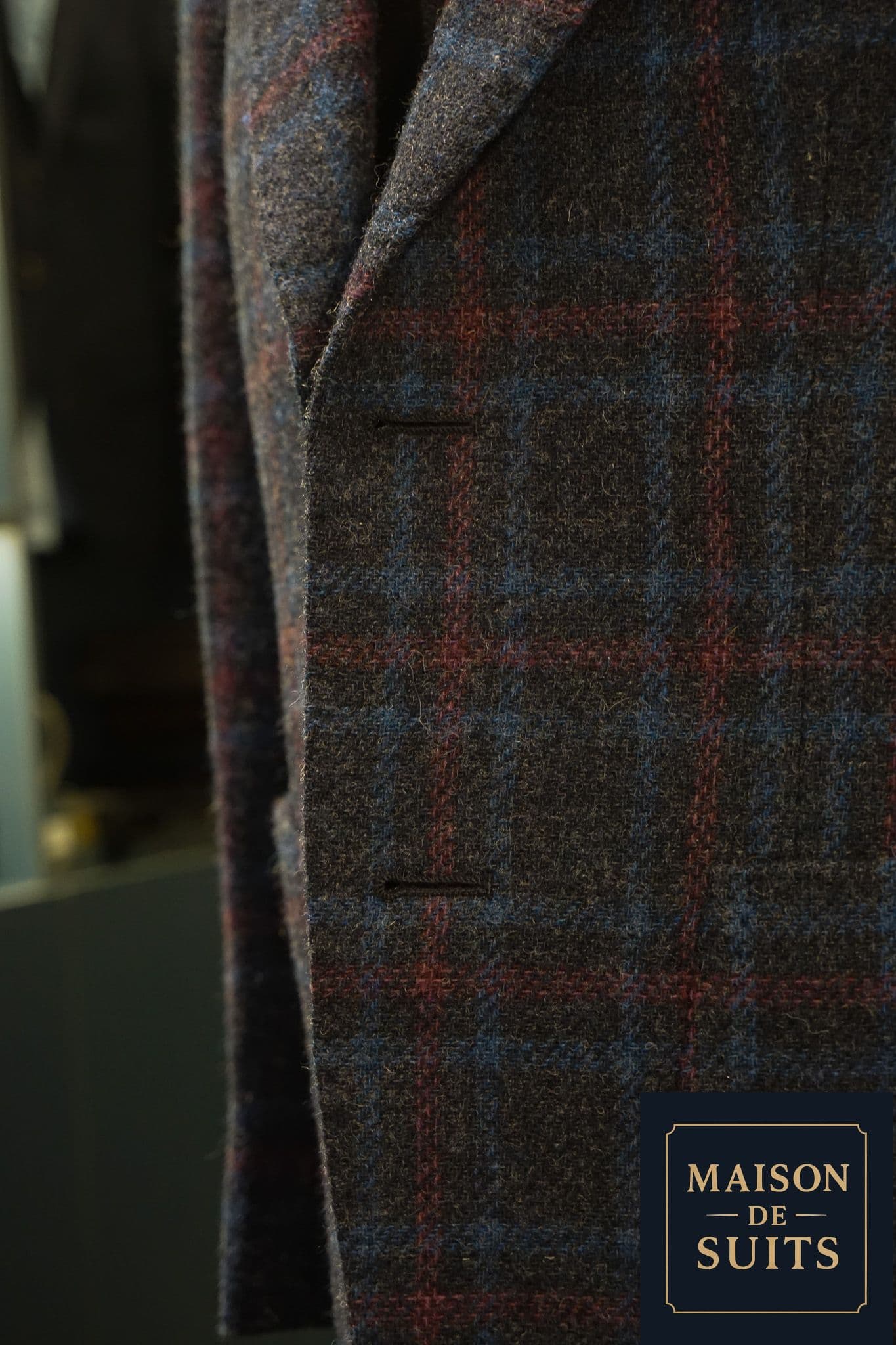 holland-and-sherry-single-breasted-navy-and-red-check-tweed-jacket