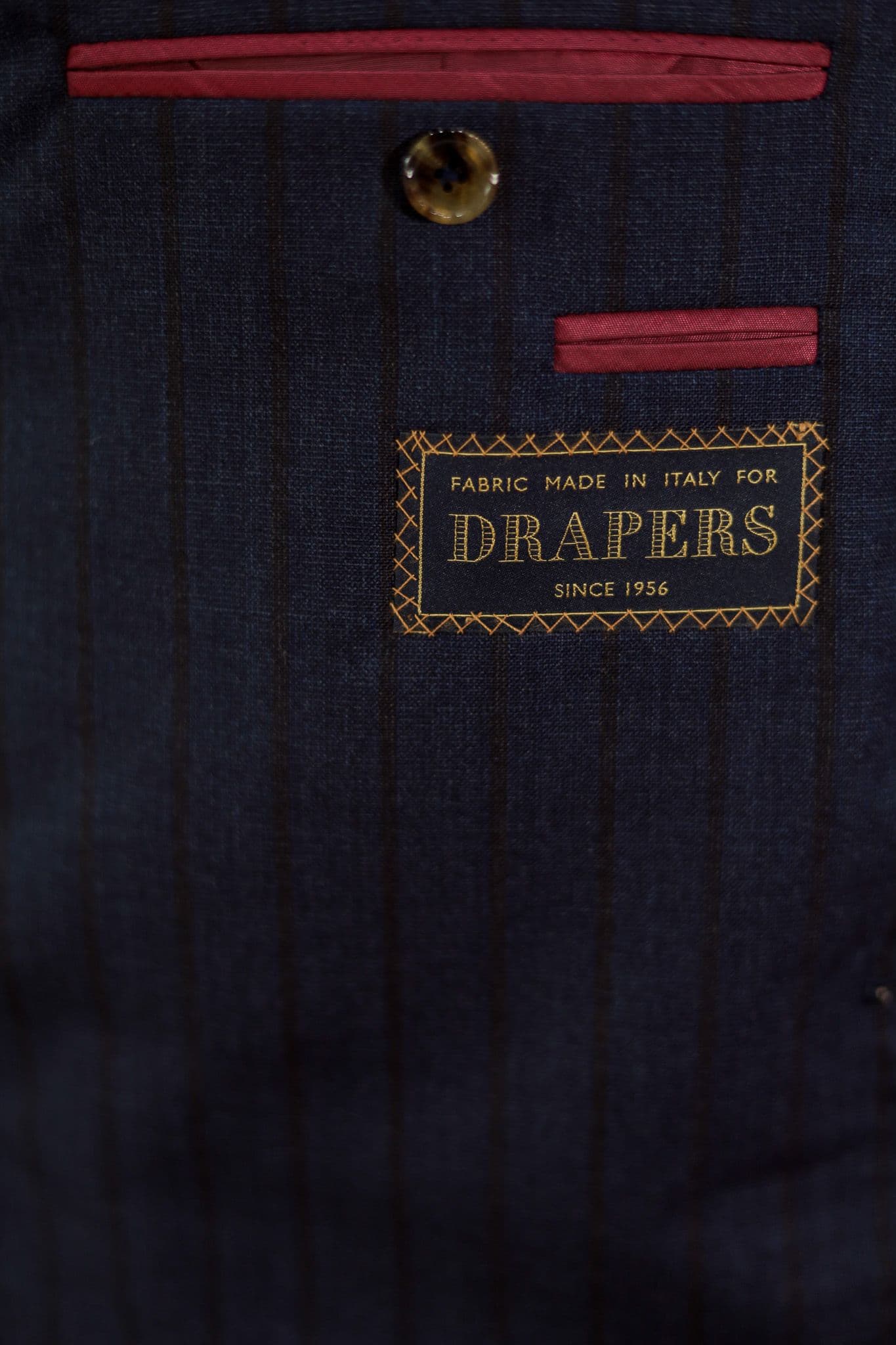 navy-red-stripes-drapers-2-ply-suit