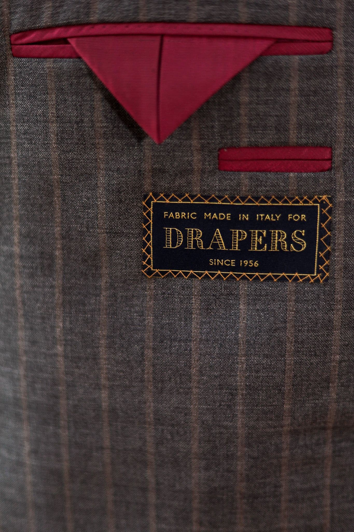 drapers-italy-2-ply-grey-stripe-suit