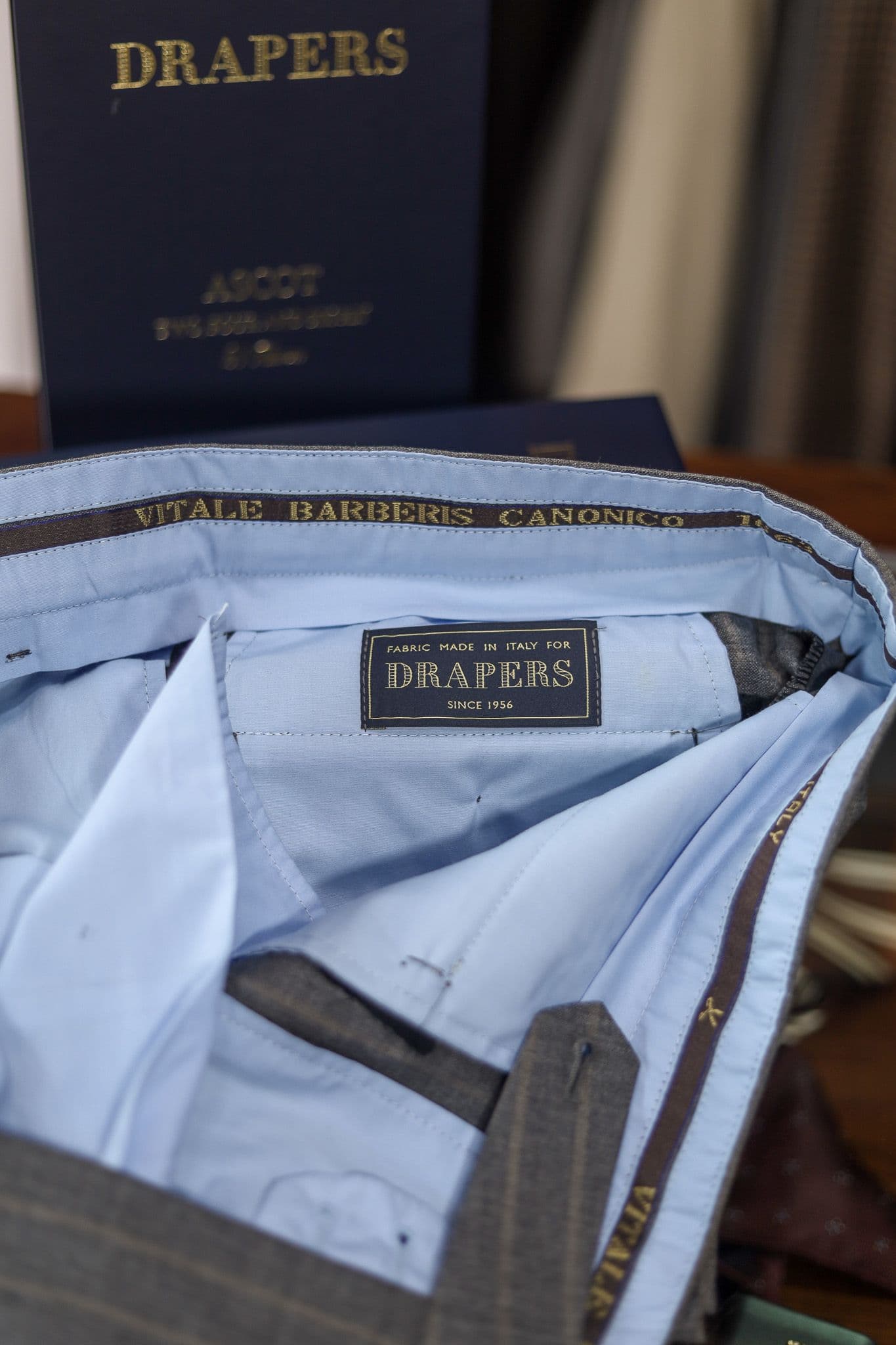 drapers-italy-2-ply-grey-stripe-suit