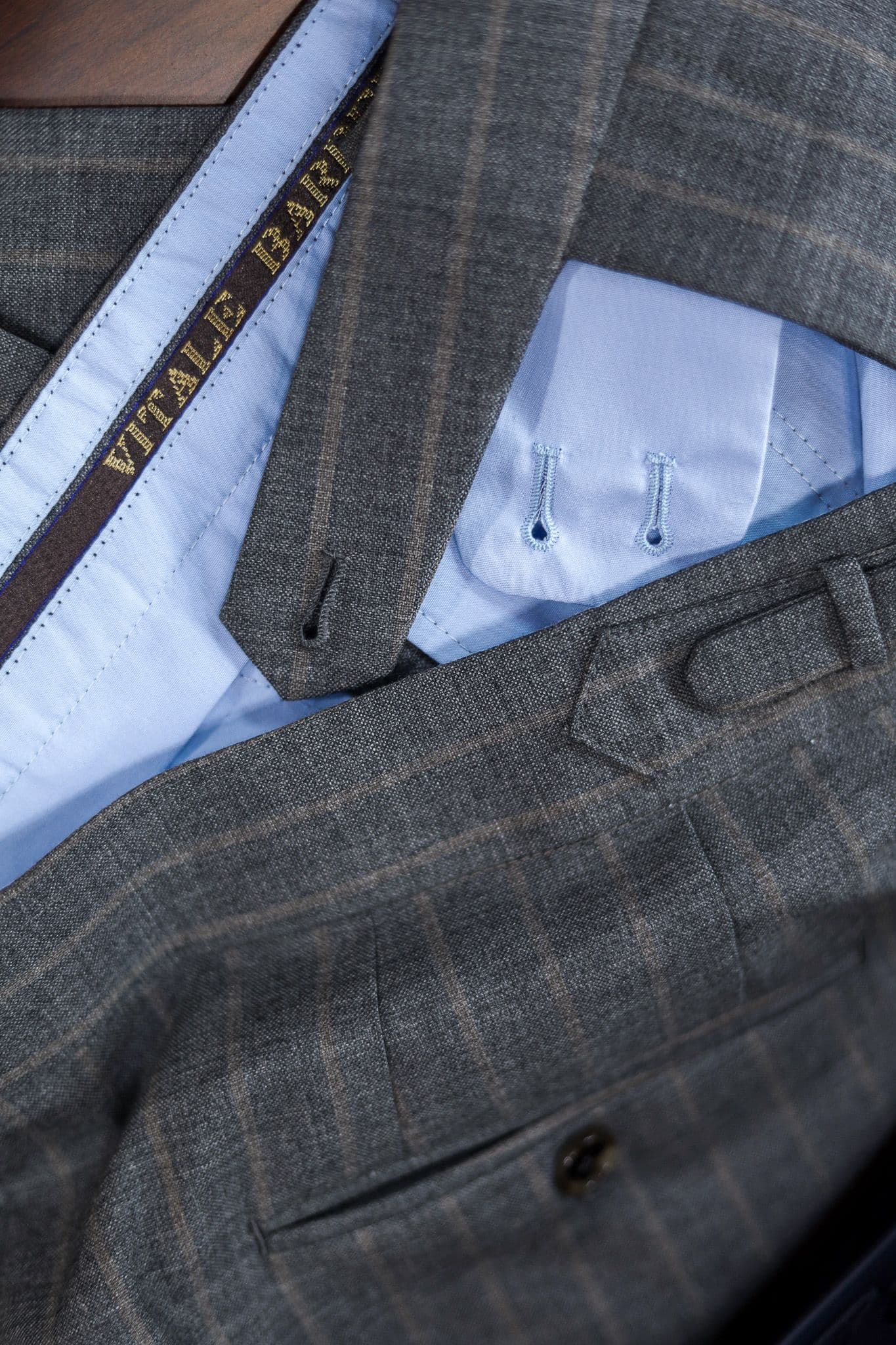 drapers-italy-2-ply-grey-stripe-suit
