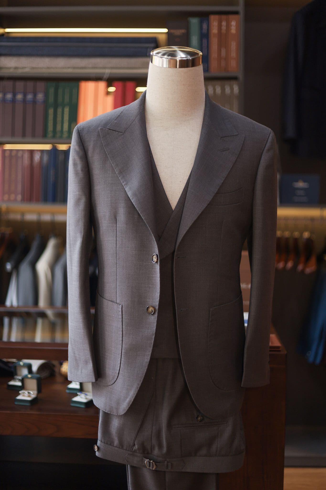 lord-and-taylor-3-pieces-grey-wedding-suit