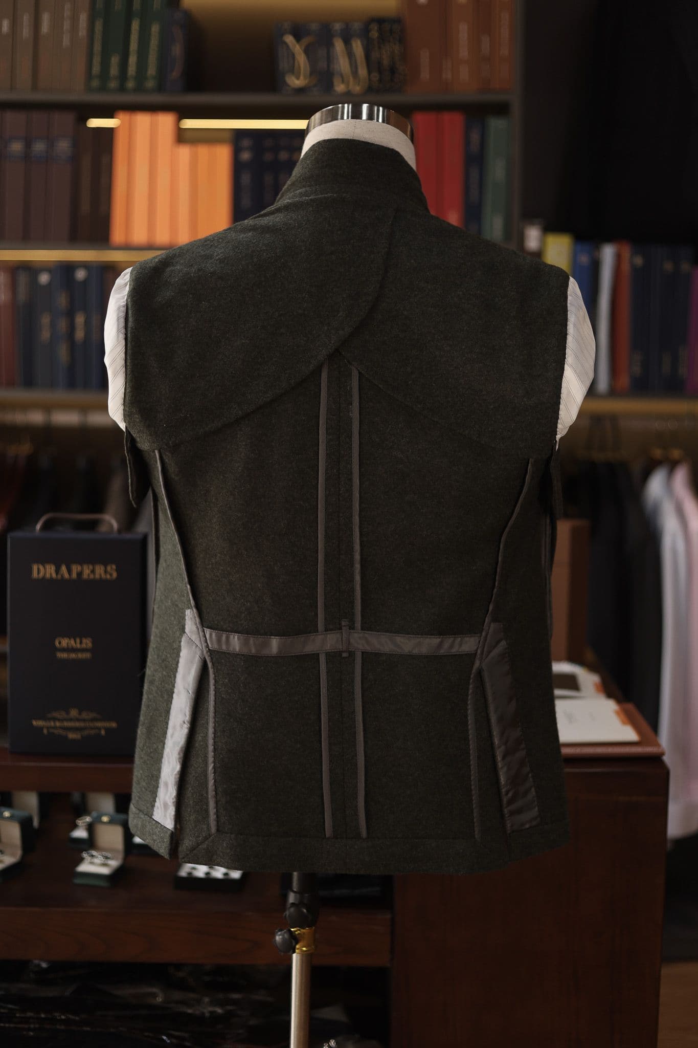 drapers-italy-golden-selection-dark-green-jacket