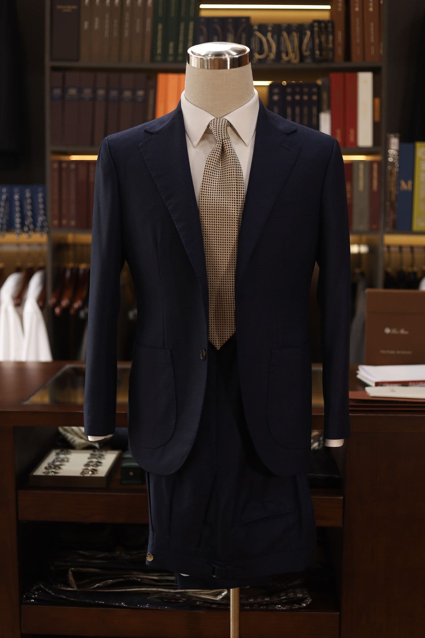 scabal-wool-cashmere-navy-suit