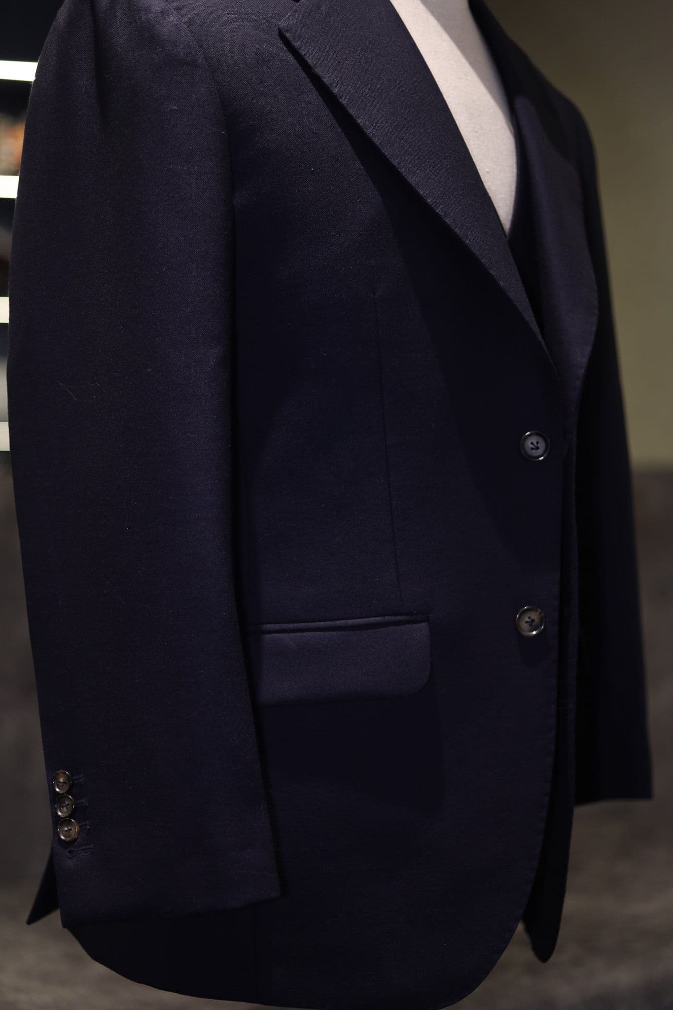 tingeniator-3-pieces-navy-suit