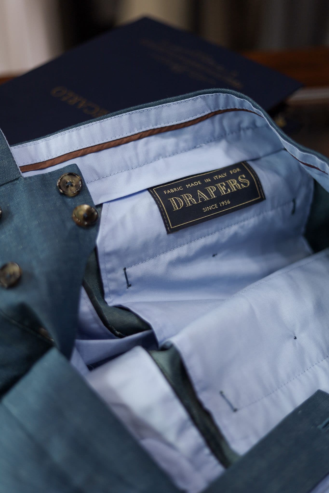 blue-wool-linen-herringbone-drapers-italy-suit