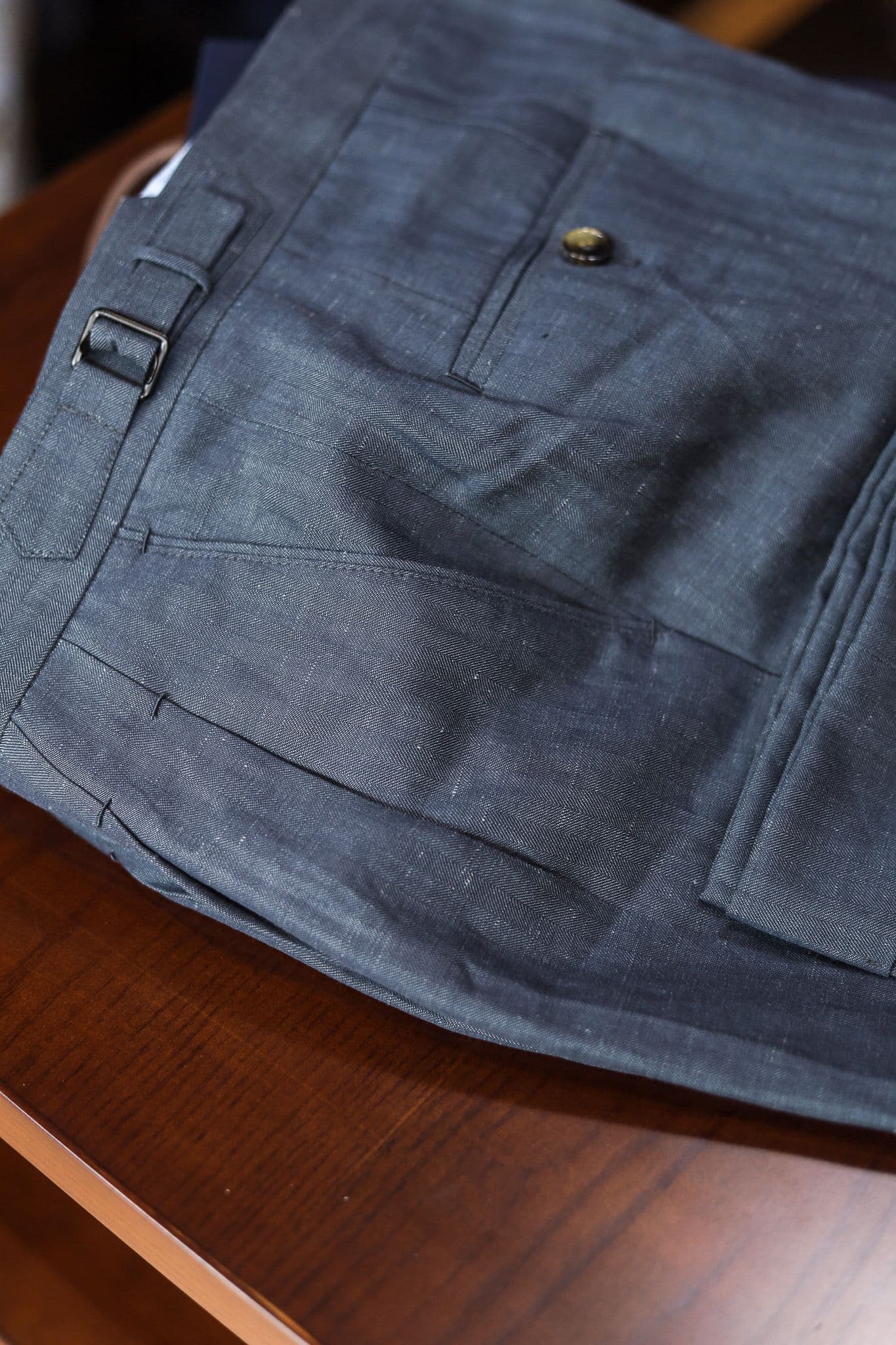 drapers-italy-bluestone-herringbone-wool-linen-suit