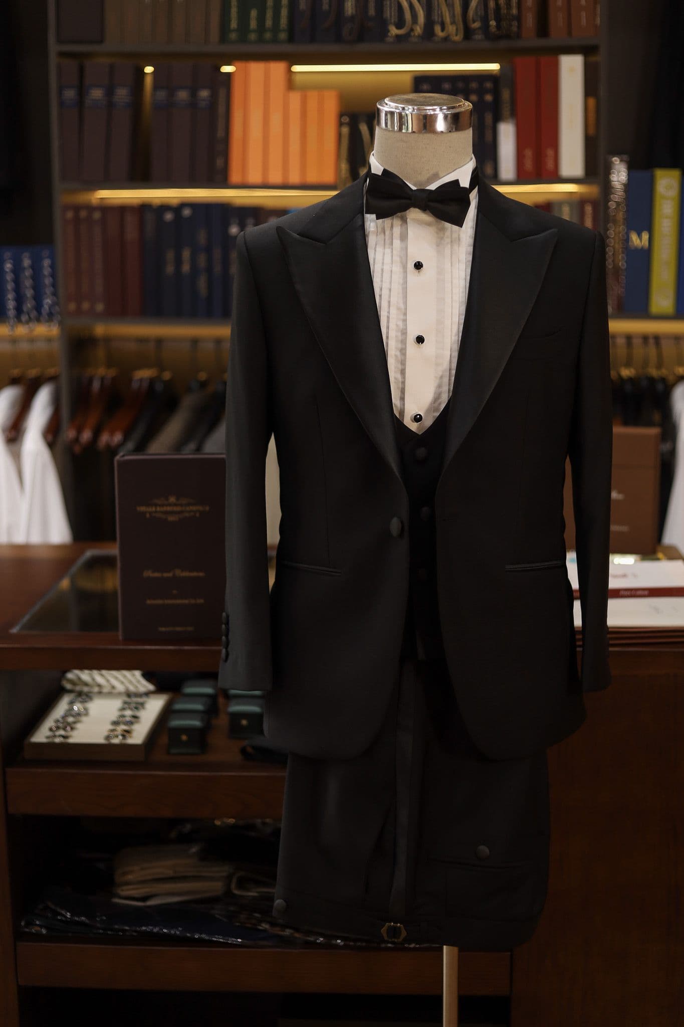 VBC Wool Mohair Black Tuxedo
