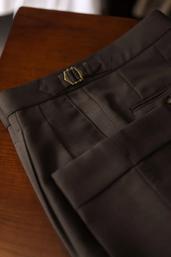 William Halstead Wool Mohair Brown Suit - 8
