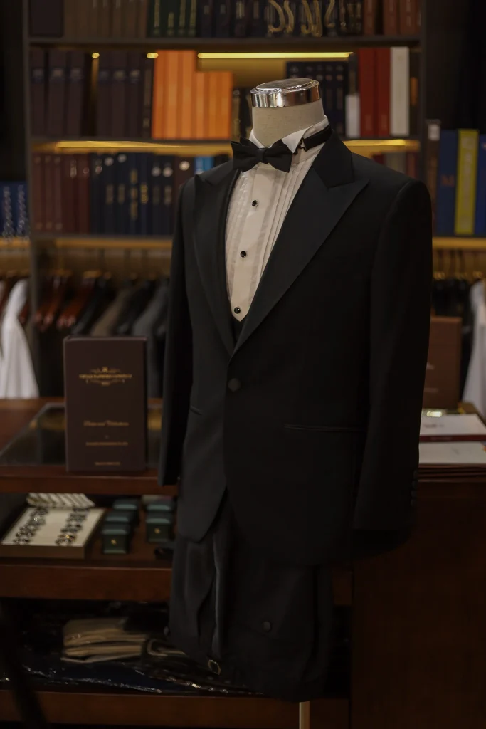 VBC Wool Mohair 3 Pieces Tuxedo - 4