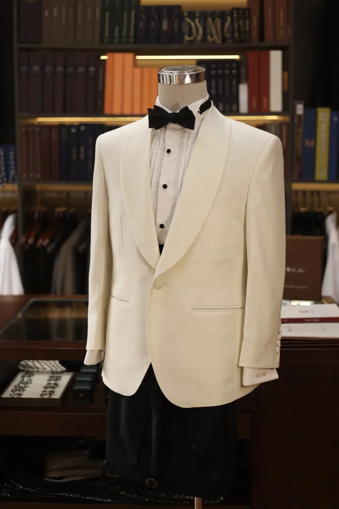 Nobility Wool Off-white Shawl Lapel Tuxedo - 2