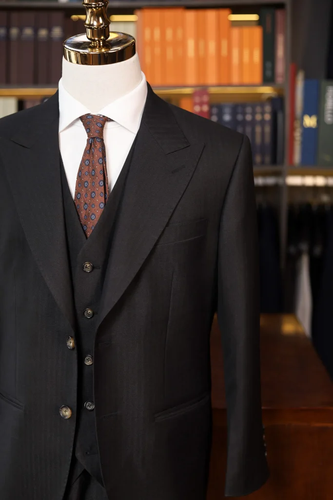Salford Black Herringbone 3 Pieces Suit - 2