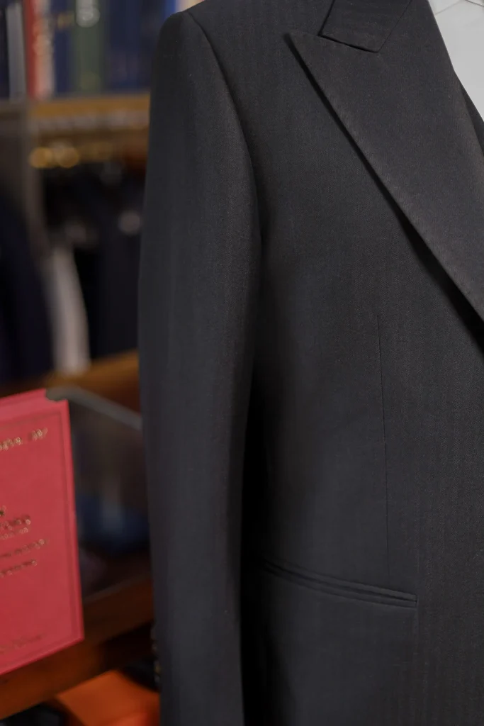 Salford Black Herringbone 3 Pieces Suit - 10