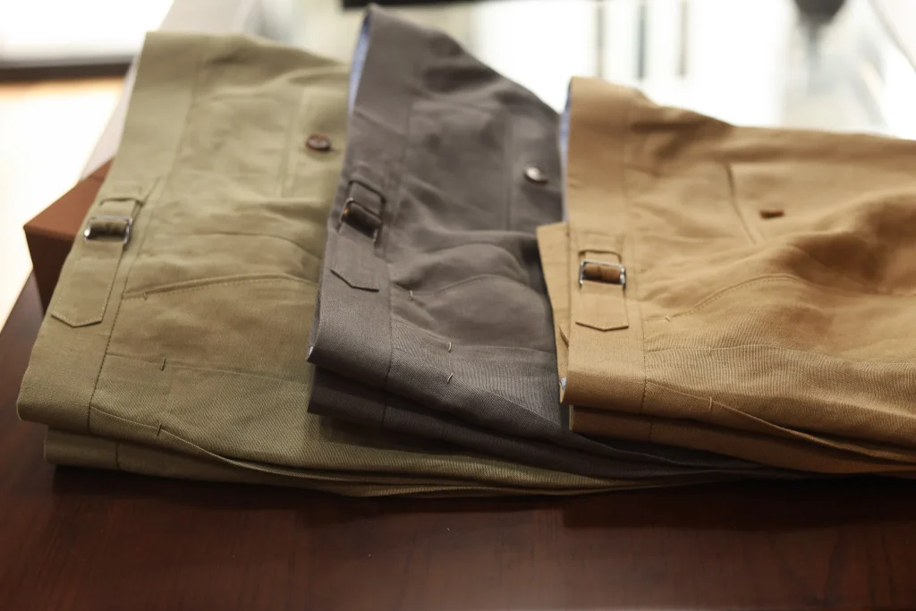 Holland&Sherry Linen Trousers - 18